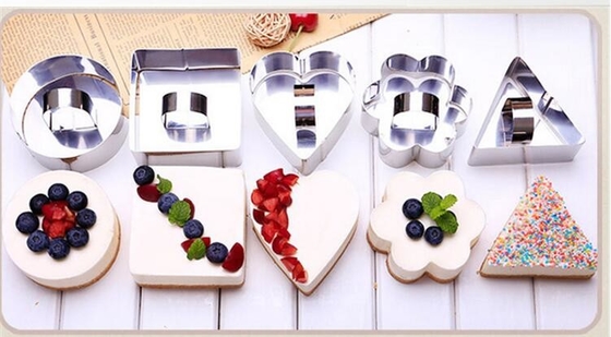 RK Bakeware چین خدمات غذایی NSF مثلث موس کیک حلقه فولاد ضد زنگ حلقه قالب برش بیسکویت کیک قالب مواد غذایی